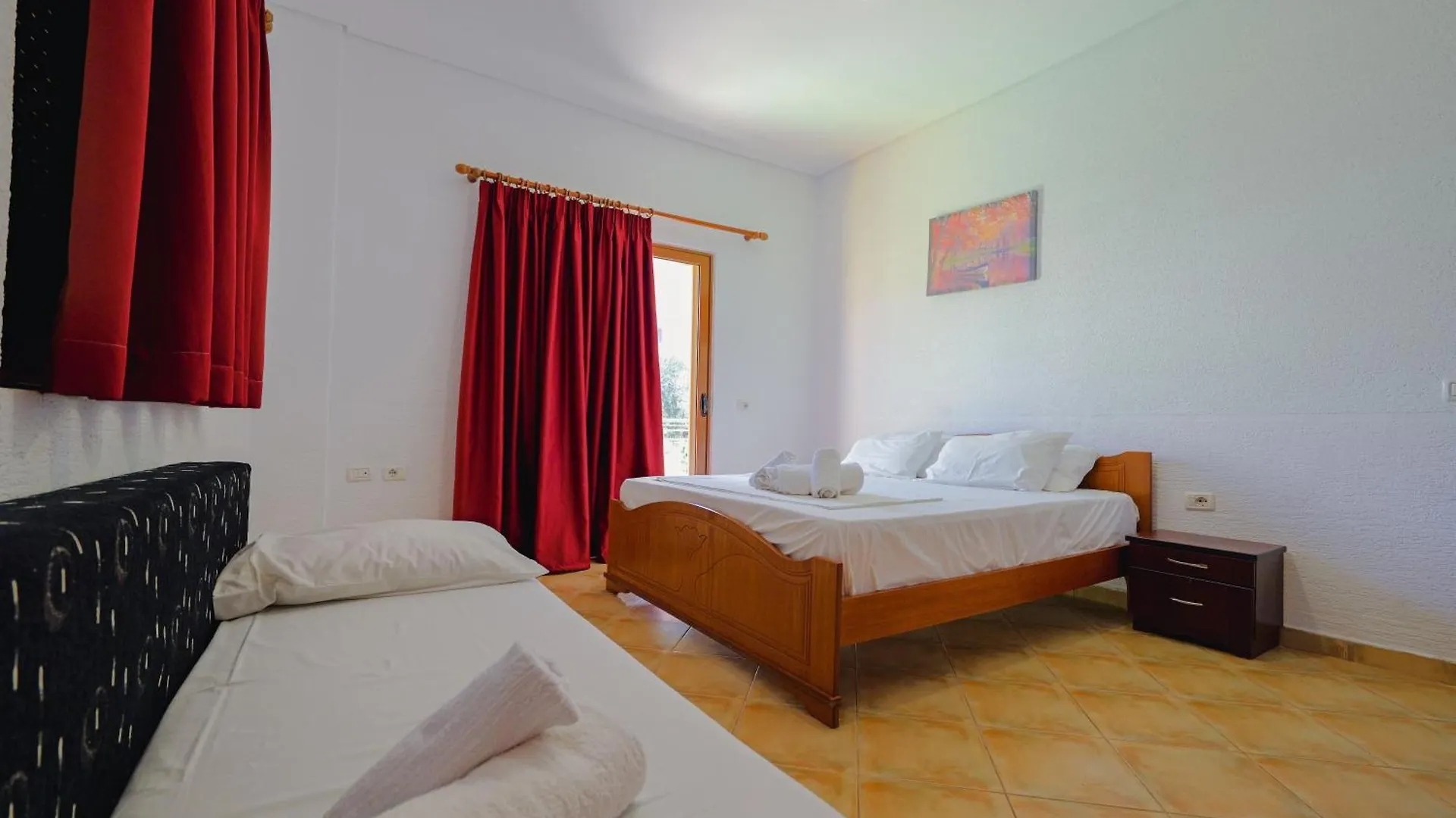 Cozy Apartments Downtown Ksamil