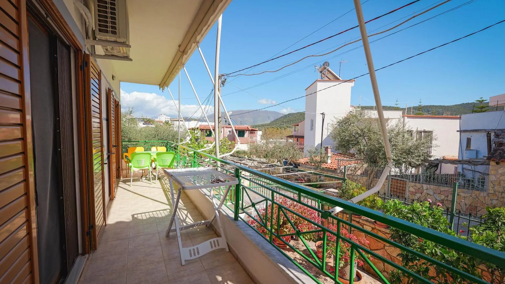 Cozy Apartments Downtown Ksamil