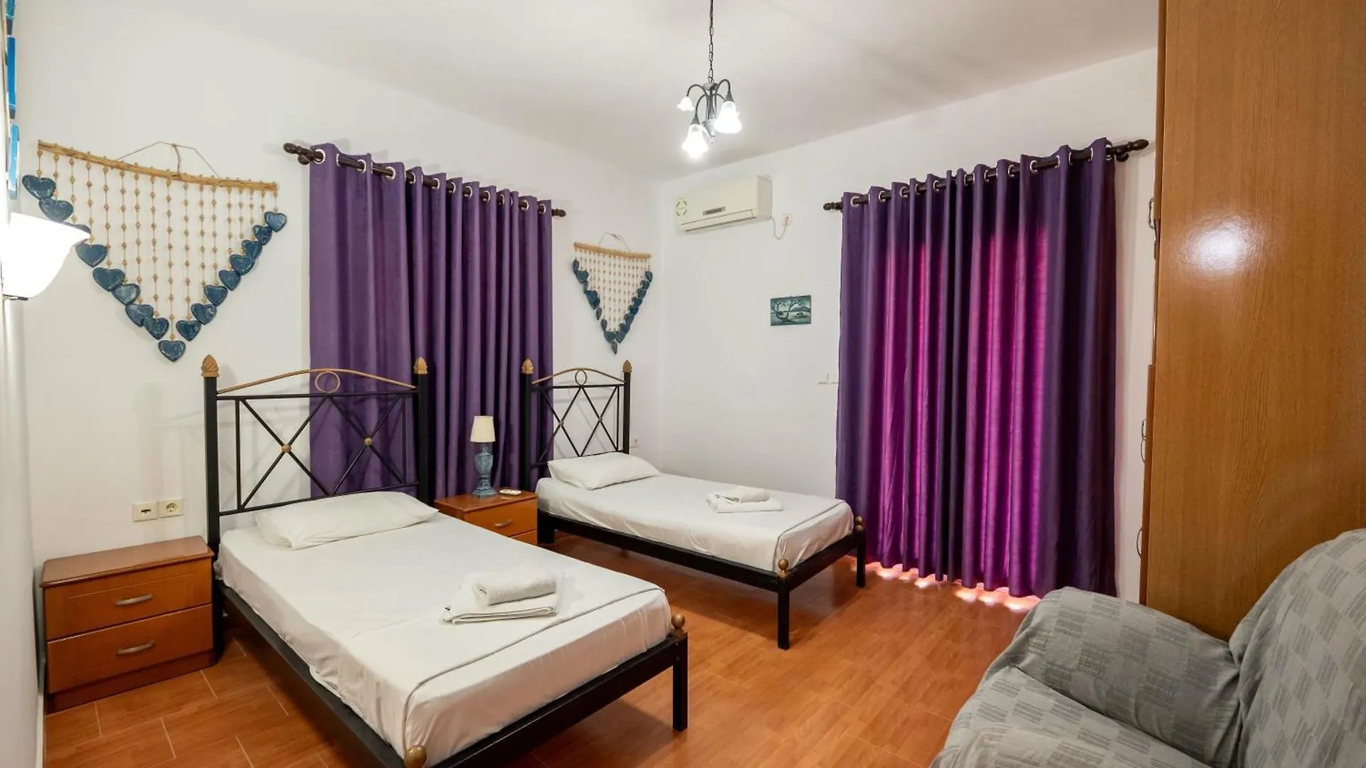 Cozy Apartments Downtown Ksamil