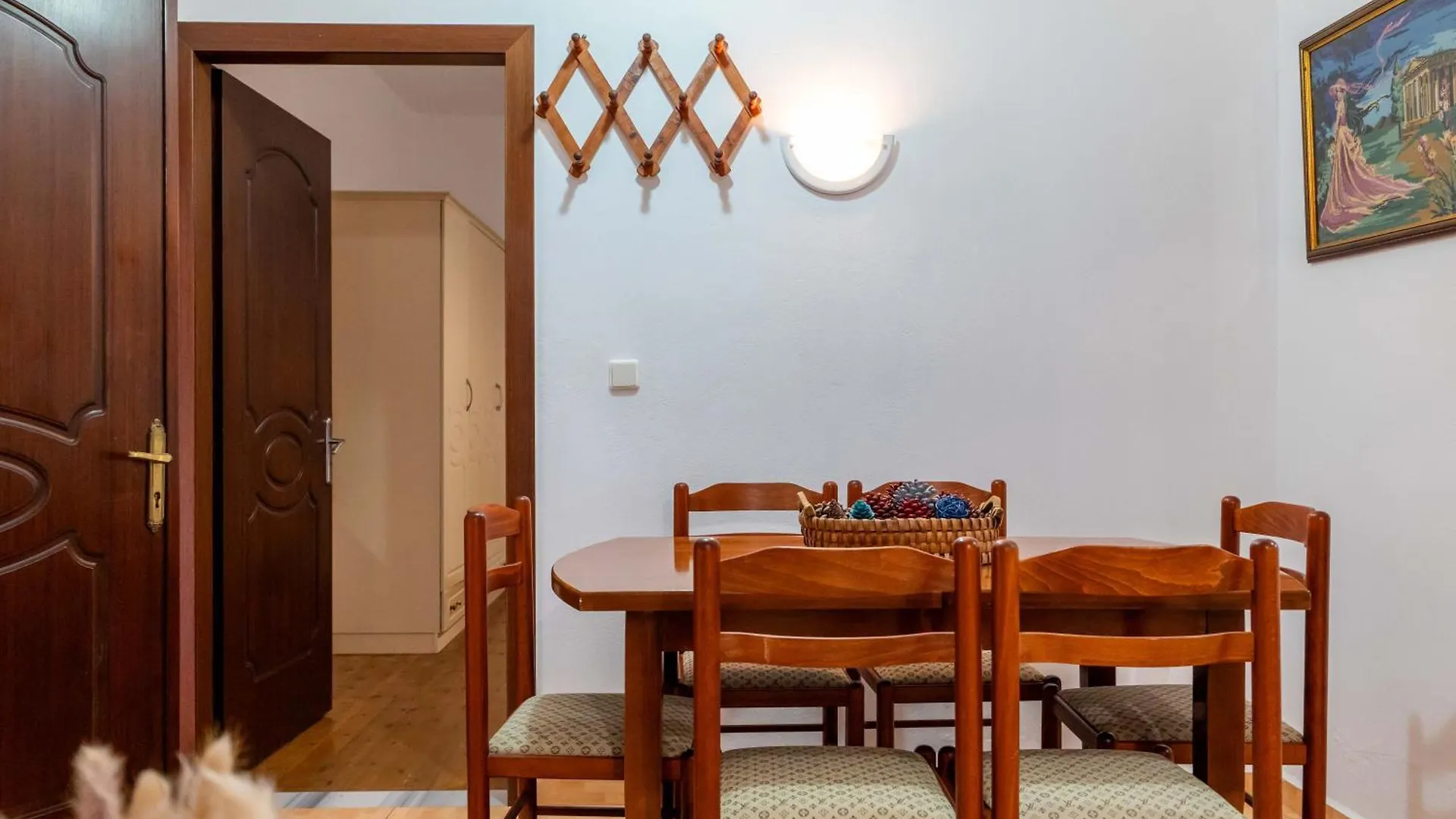 Cozy Apartments Downtown Ksamil Albania